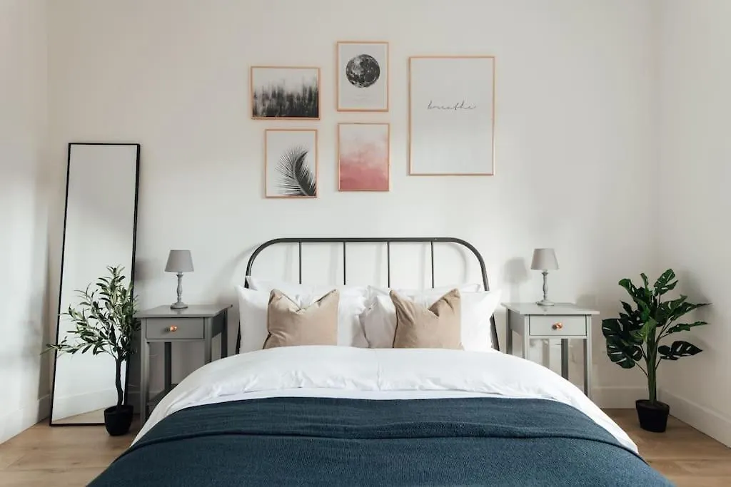 Apartment Stylish 2 Bedroom Flat In Ilford, London