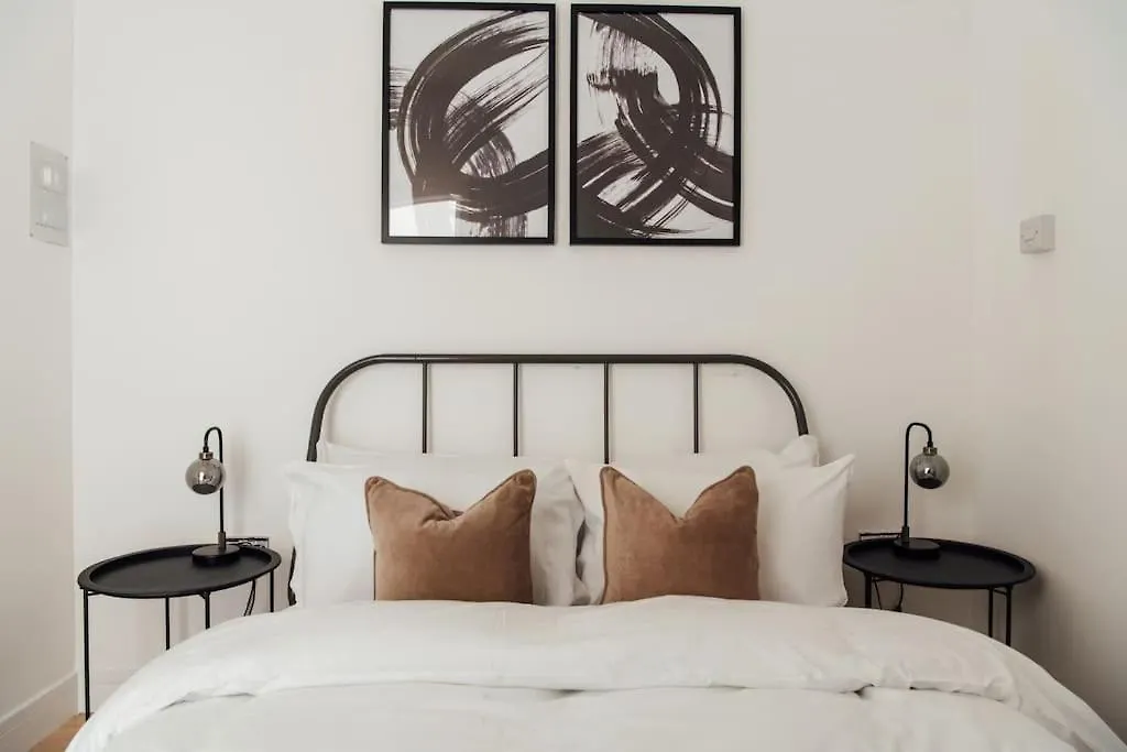 Stylish 2 Bedroom Flat In Ilford, London United Kingdom