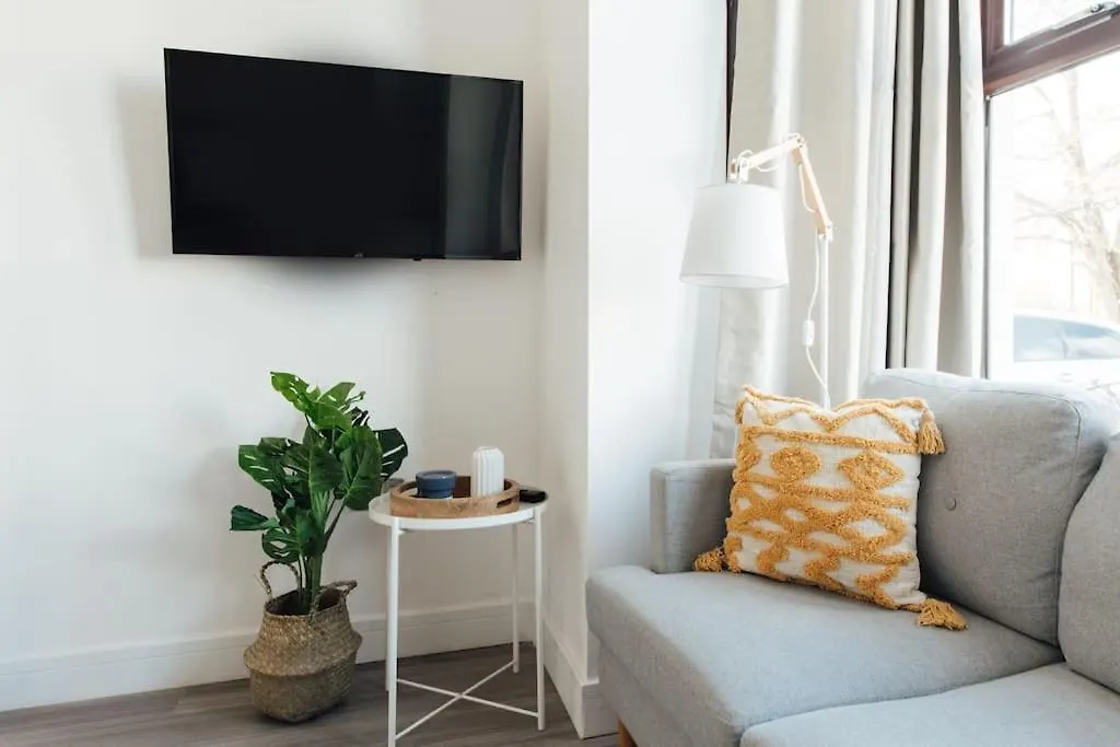 Stylish 2 Bedroom Flat In Ilford, London Ilford